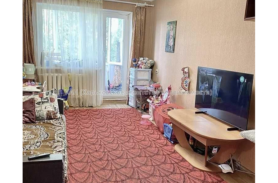 Продам квартиру, Владислава Зубенко ул. , 2  ком., 45 м², косметический ремонт 