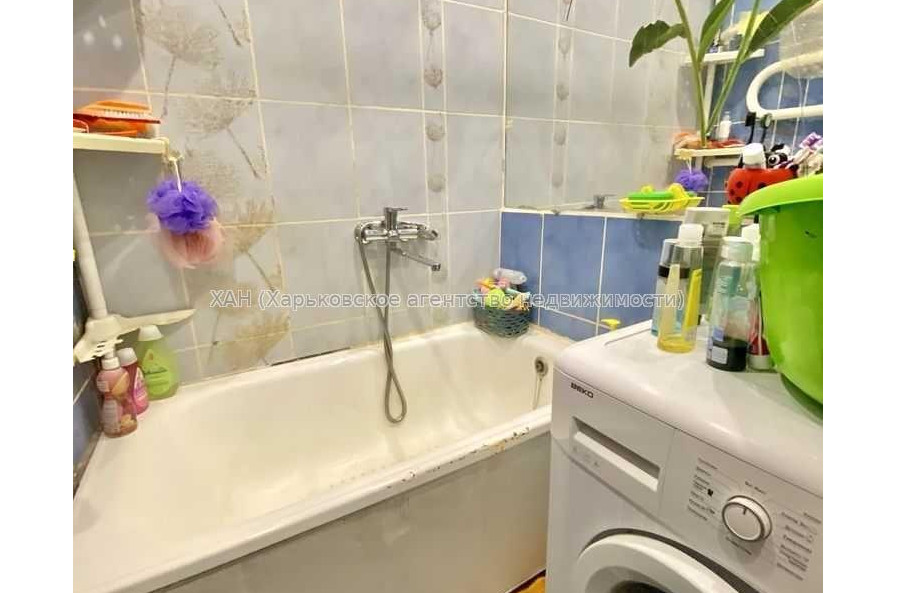 Продам квартиру, Владислава Зубенко ул. , 2  ком., 45 м², косметический ремонт 