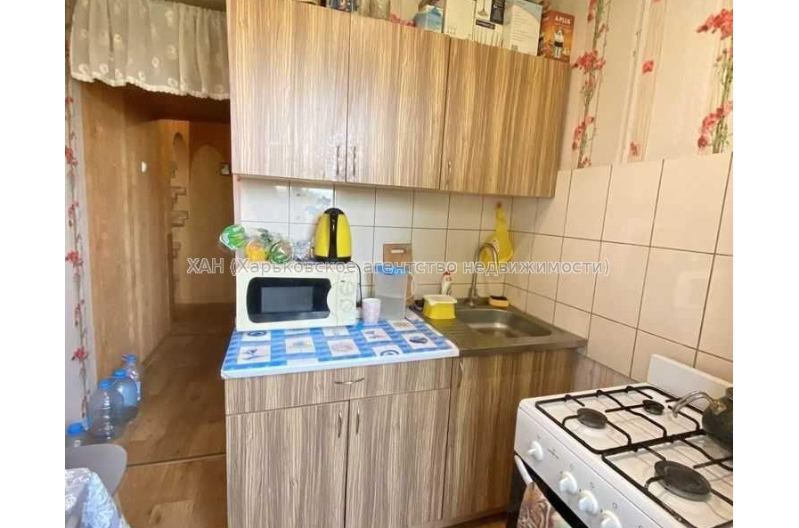 Продам квартиру, Владислава Зубенко ул. , 2  ком., 45 м², косметический ремонт 
