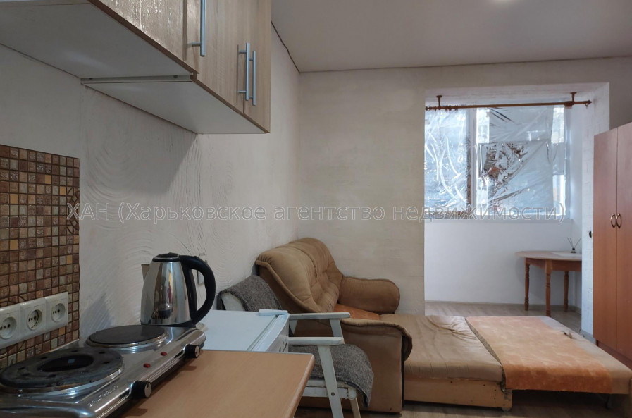 Здам квартиру, Мира ул. , 1 кім., 18 м², косметический ремонт 