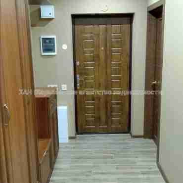 Продам квартиру, Домостроительная ул. , 1 кім., 41 м², капитальный ремонт 