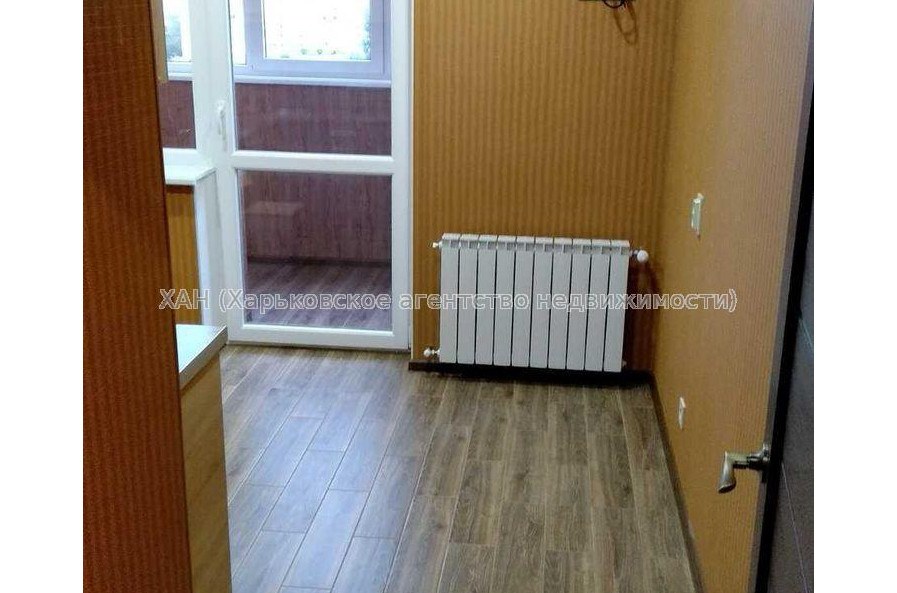 Продам квартиру, Домостроительная ул. , 1 кім., 41 м², капитальный ремонт 