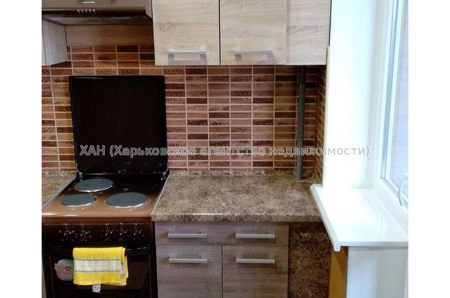 Продам квартиру, Домостроительная ул. , 1 кім., 41 м², капитальный ремонт 