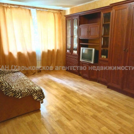 Продам квартиру, Матросова Александра ул. , 3 кім., 61 м², капитальный ремонт