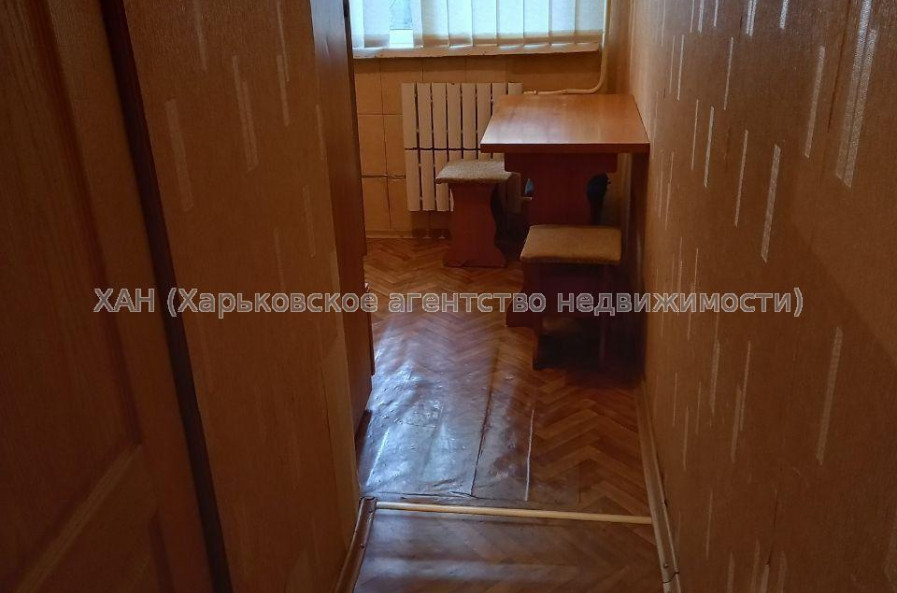 Продам квартиру, Матросова Александра ул. , 3 кім., 61 м², капитальный ремонт 