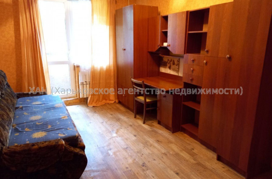 Продам квартиру, Матросова Александра ул. , 3 кім., 61 м², капитальный ремонт 