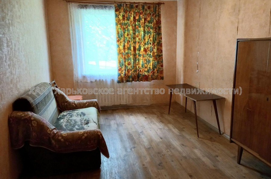 Продам квартиру, Матросова Александра ул. , 3 кім., 61 м², капитальный ремонт 