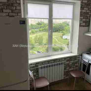 Продам квартиру, Победы просп. , 1  ком., 33 м², косметический ремонт 