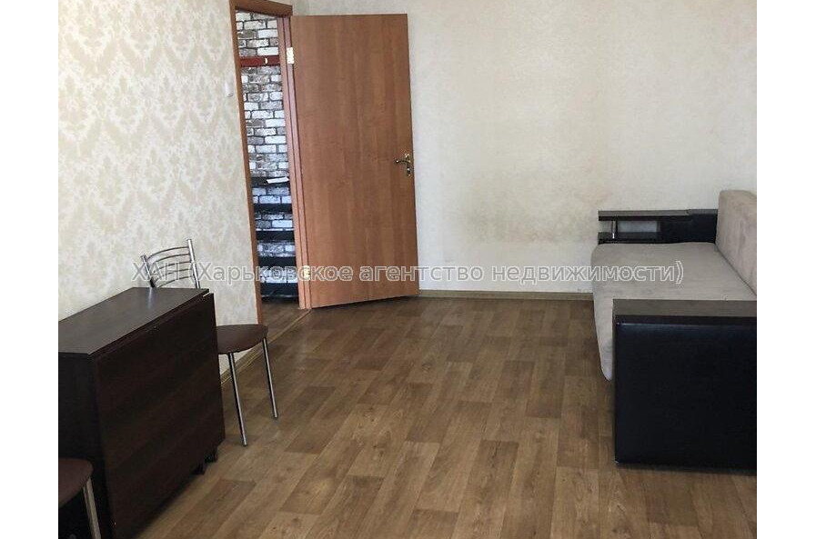 Продам квартиру, Победы просп. , 1 кім., 33 м², косметический ремонт 