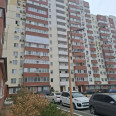 Продам квартиру, Тракторостроителей просп. , 1 кім., 50.40 м², капитальный ремонт 