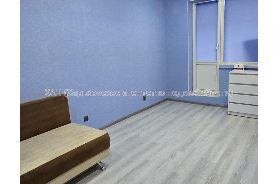 Продам квартиру, Большая Кольцевая ул. , 3 кім., 70 м², евроремонт 