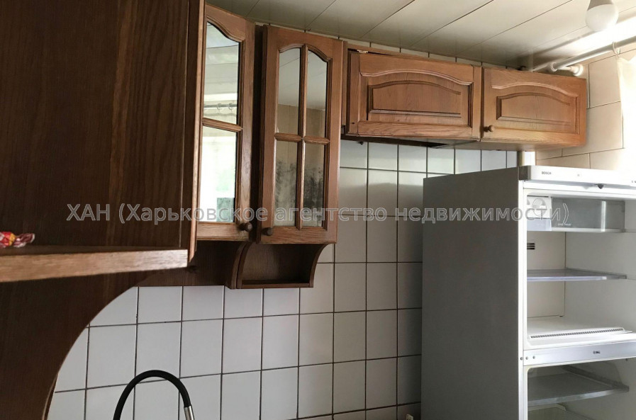 Продам квартиру, Героев Харькова просп. , 2 кім., 45 м², косметический ремонт 