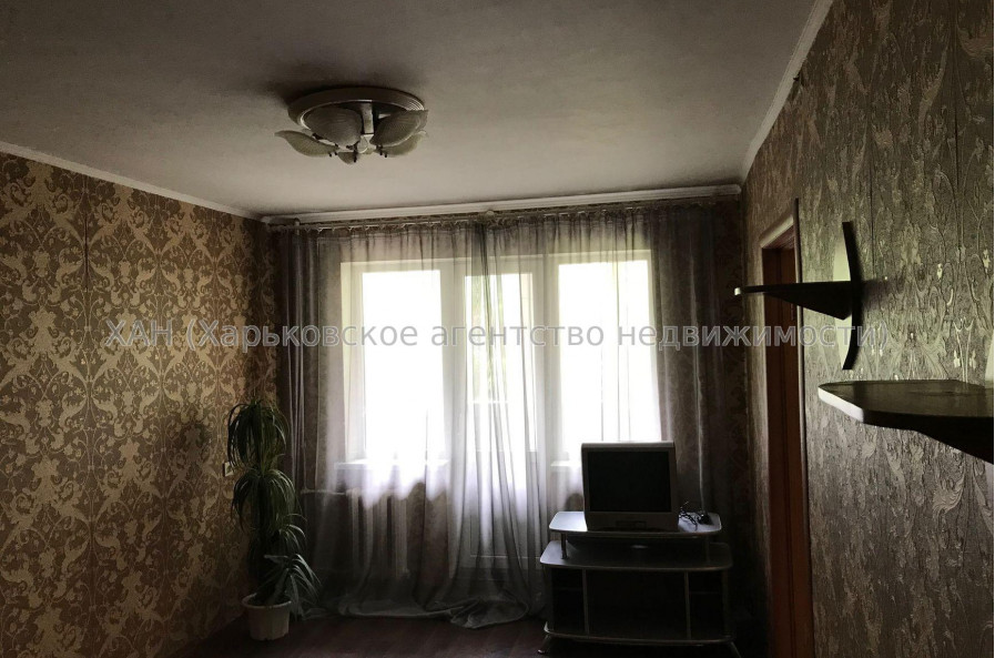 Продам квартиру, Героев Харькова просп. , 2 кім., 45 м², косметический ремонт 