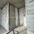 Продам квартиру, Молочная ул. , 1  ком., 70.20 м², без внутренних работ 
