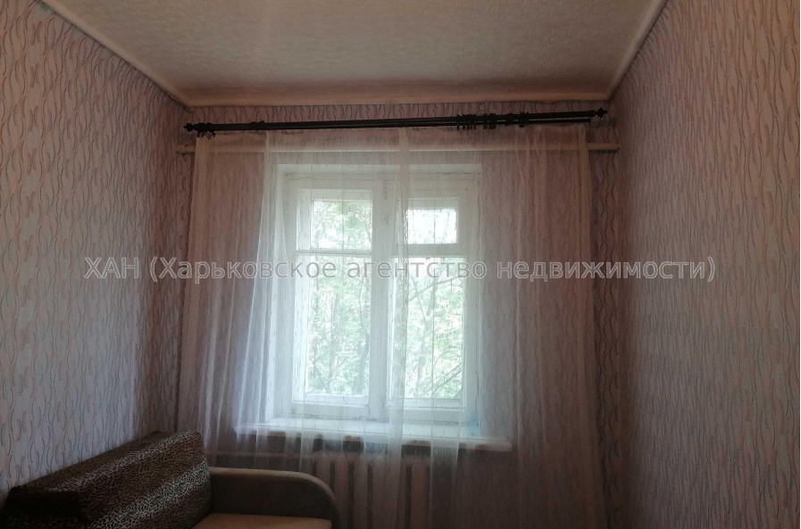 Продам квартиру, 5 кім., 100 м², советский ремонт 