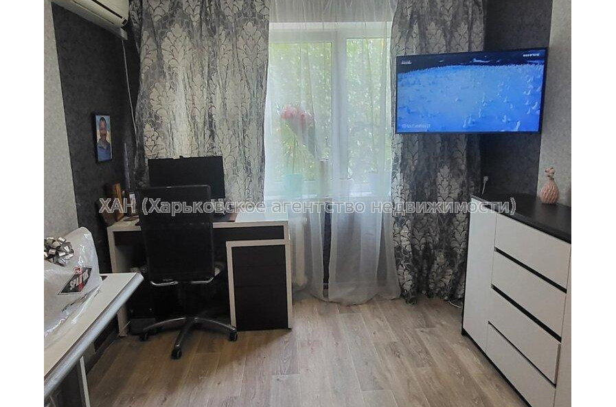 Продам квартиру, Матросова Александра ул. , 2  ком., 44 м², евроремонт 