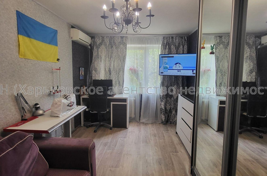 Продам квартиру, Матросова Александра ул. , 2  ком., 44 м², евроремонт 