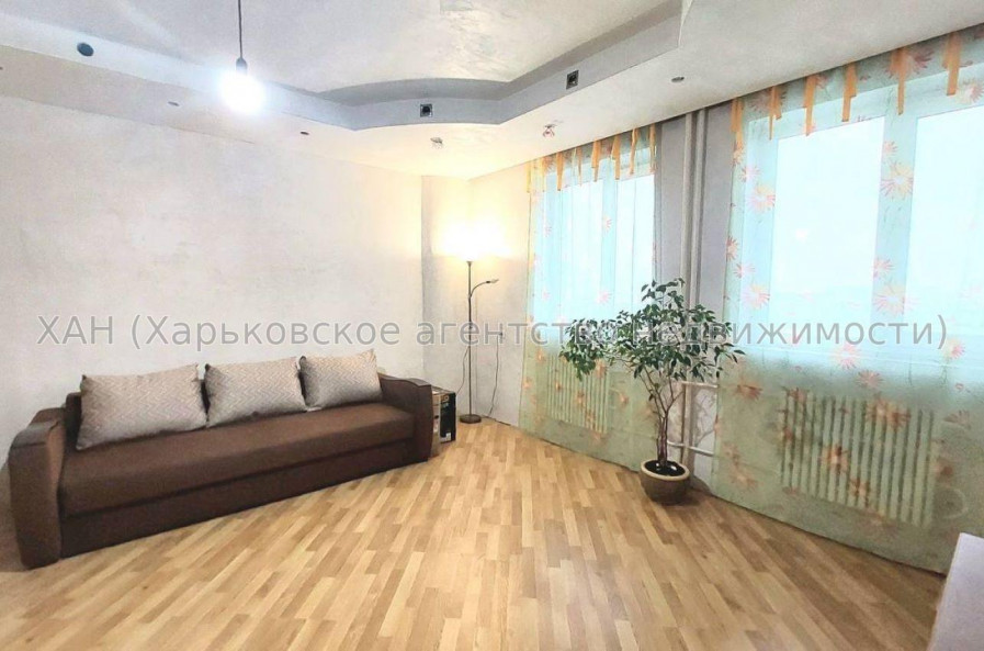 Продам квартиру, Аэрокосмический пр. , 2  ком., 54 м², капитальный ремонт 