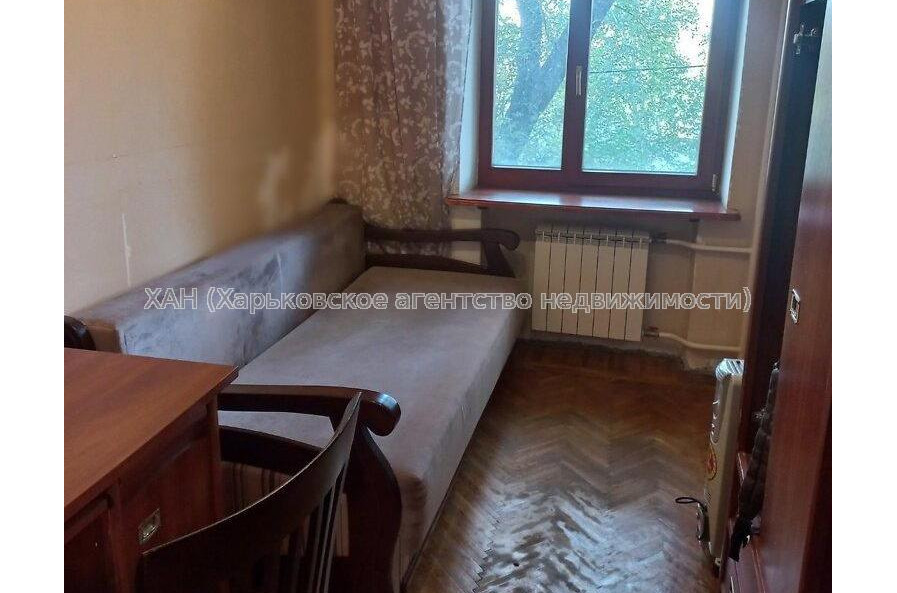 Продам квартиру, Крымская ул. , 3  ком., 62 м², капитальный ремонт 