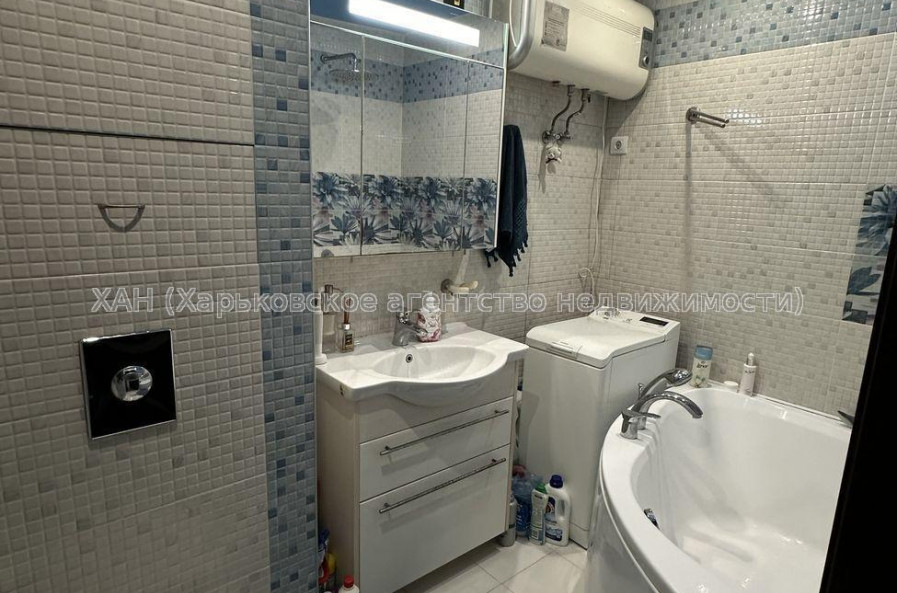 Продам квартиру, Метростроителей ул. , 3  ком., 70.60 м², евроремонт 