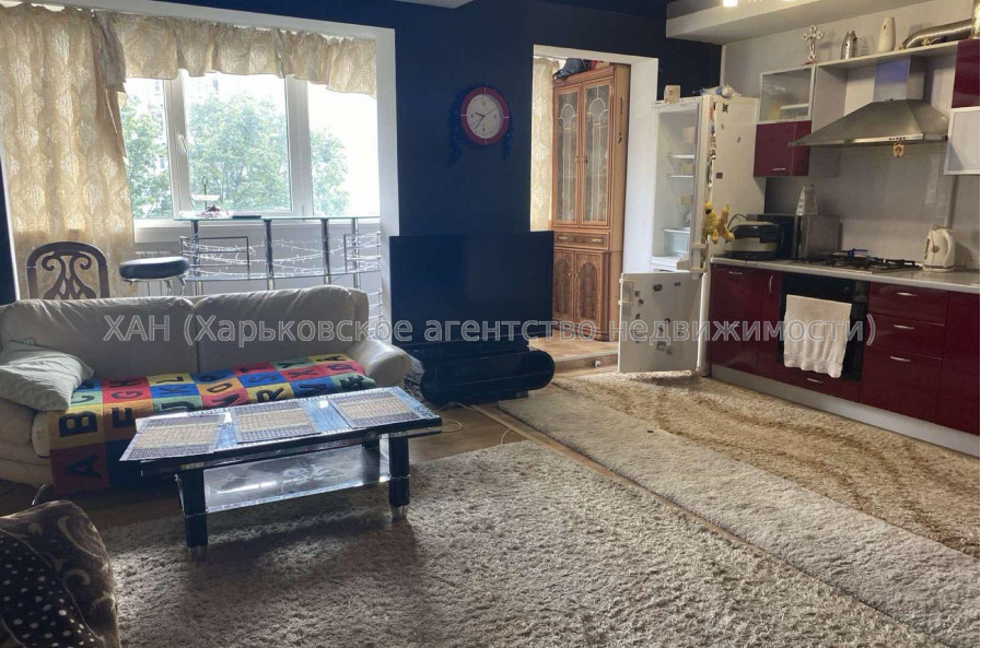 Продам квартиру, Гвардейцев Широнинцев ул. , 3  ком., 67.90 м², капитальный ремонт 