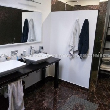 Продам будинок, Солнечная ул. , 400 м², 10 соток, евроремонт 