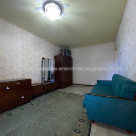 Продам квартиру, Аэрокосмический пр. , 2 кім., 43 м², советский ремонт