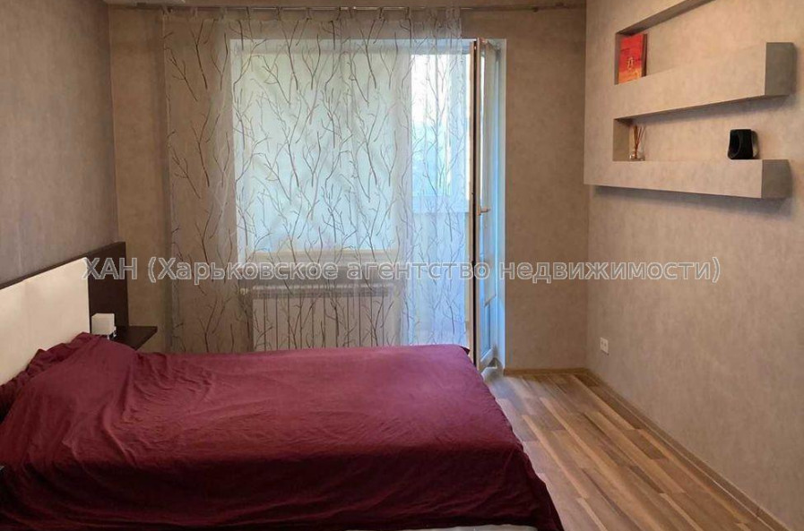 Продам квартиру, Александра Олеся ул. , 2 кім., 56.40 м², авторский дизайн 