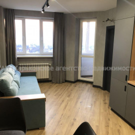 Продам квартиру, Мирослава Мисли ул. , 2  ком., 50 м², авторский дизайн