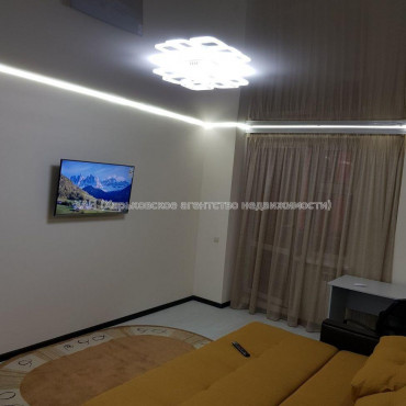 Продам квартиру, Барабашова академика ул. , 3  ком., 120 м², евроремонт 