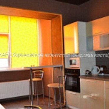 Продам квартиру, Барабашова академика ул. , 3  ком., 120 м², евроремонт 
