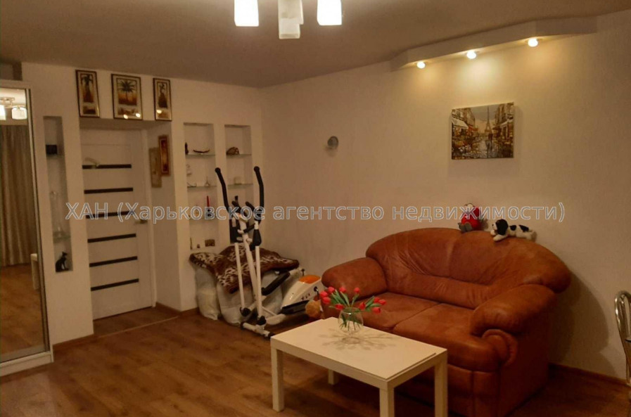 Продам квартиру, 23 Августа ул. , 2  ком., 43 м², евроремонт 