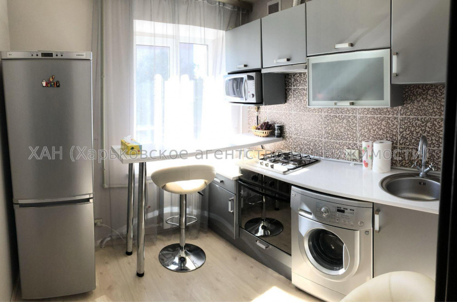 Продам квартиру, 23 Августа ул. , 1  ком., 29 м², авторский дизайн 