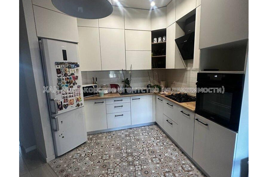 Продам квартиру, Крымская ул. , 3  ком., 70.60 м², евроремонт 