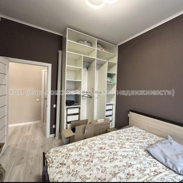 Продам квартиру, Крымская ул. , 3  ком., 70.60 м², евроремонт 