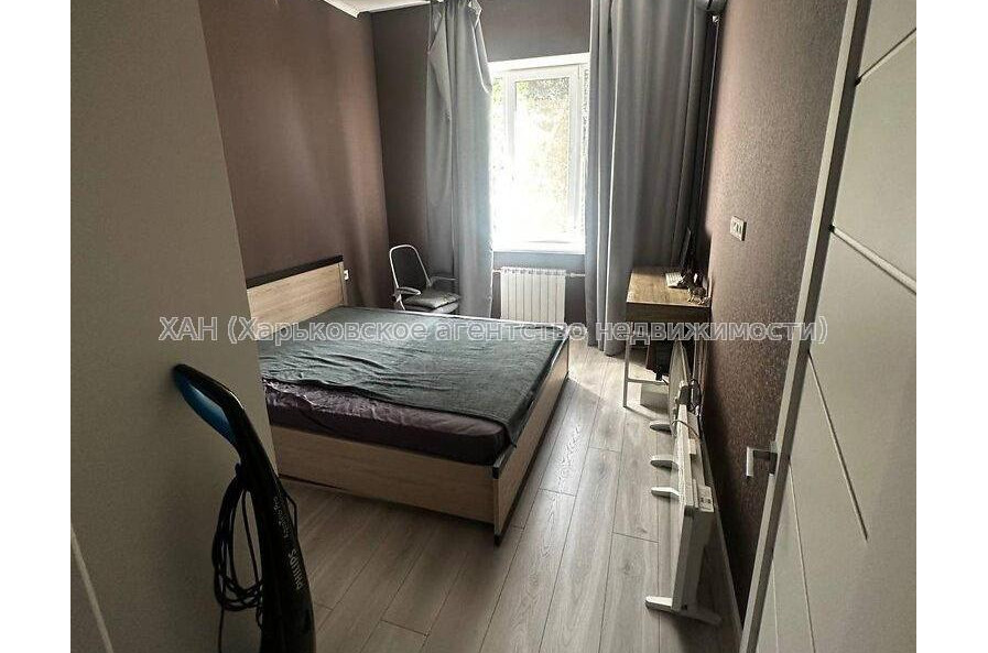 Продам квартиру, Крымская ул. , 3  ком., 70.60 м², евроремонт 