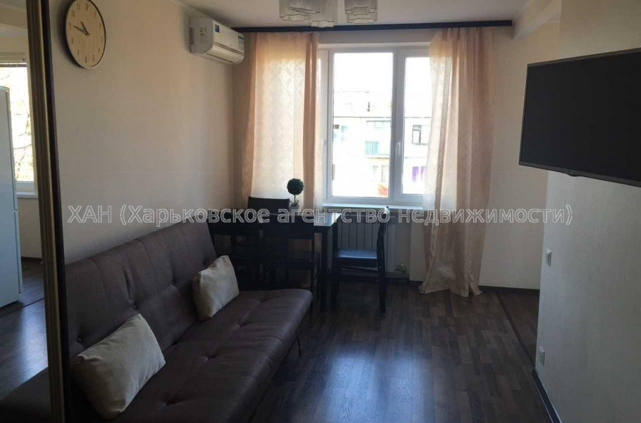 Продам квартиру, Космонавтов ул. , 3 кім., 60 м², евроремонт 