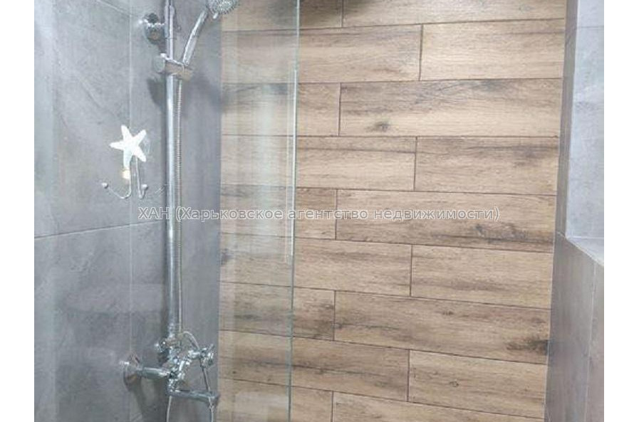 Продам квартиру, Хмельницкого Богдана ул. , 1  ком., 23 м², евроремонт 