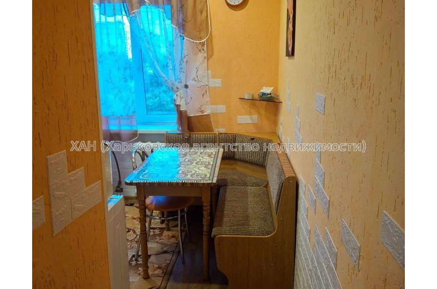 Продам квартиру, Свистуна ул. , 2 кім., 45.50 м², евроремонт 