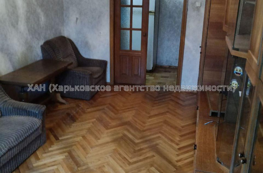 Продам квартиру, Ньютона ул. , 3 кім., 60 м², косметический ремонт 