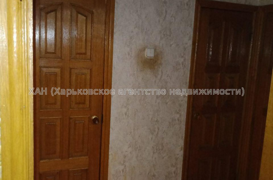 Продам квартиру, Ньютона ул. , 3 кім., 60 м², косметический ремонт 