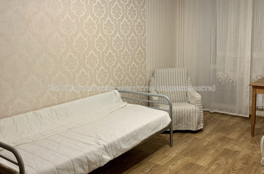 Продам квартиру, Старицкого ул. , 3 кім., 75 м², евроремонт 