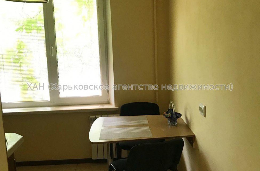 Продам квартиру, Ахсарова Энвера ул. , 2 кім., 44 м², евроремонт 