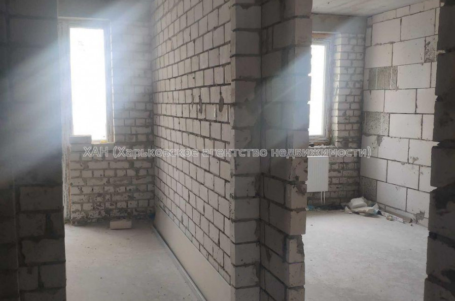 Продам квартиру, Мира ул. , 2  ком., 57 м², без внутренних работ 