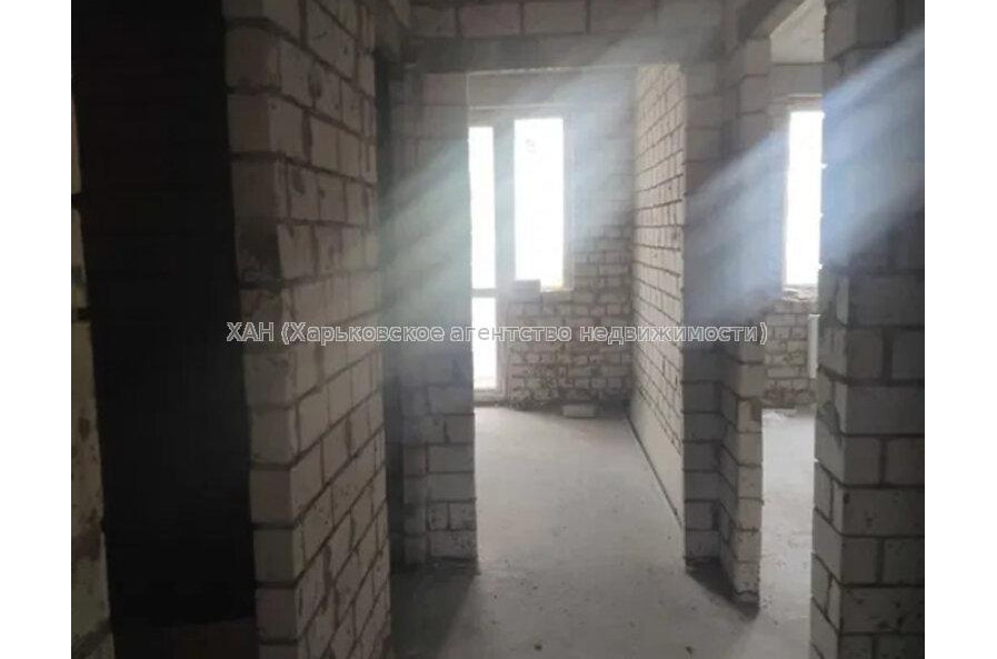 Продам квартиру, Мира ул. , 2  ком., 57 м², без внутренних работ 