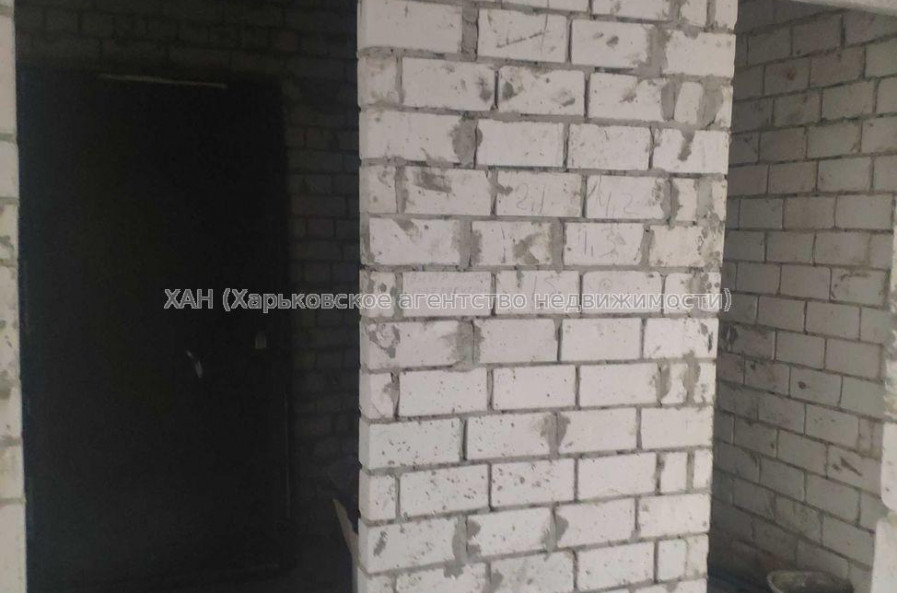 Продам квартиру, Мира ул. , 2  ком., 57 м², без внутренних работ 