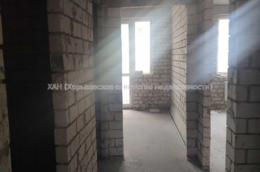 Продам квартиру, Мира ул. , 2  ком., 57 м², без внутренних работ 