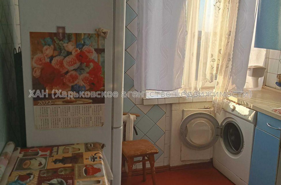 Продам квартиру, Каденюка ул. , 2 кім., 45 м², косметический ремонт 