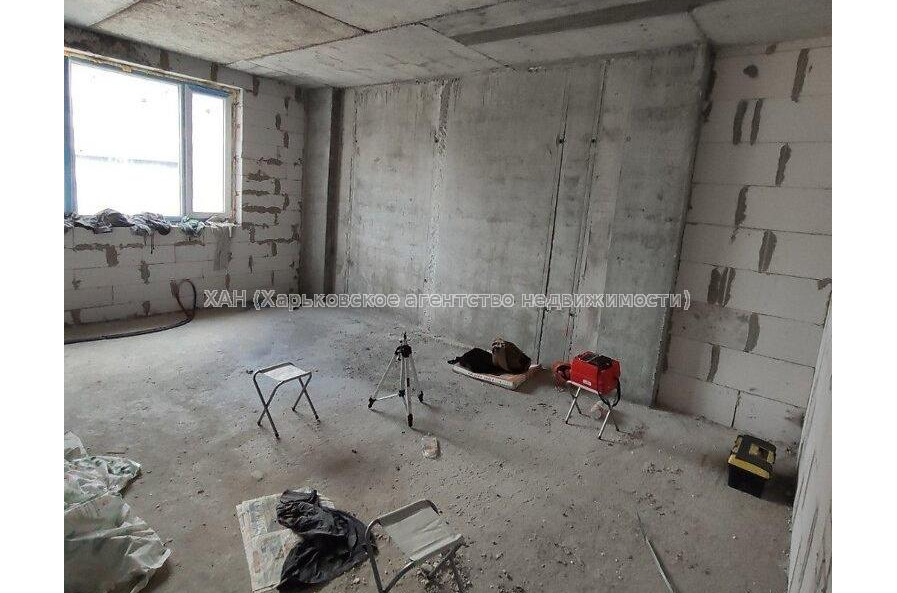 Продам квартиру, Героев Харькова просп. , 2 кім., 60.95 м², без ремонта 