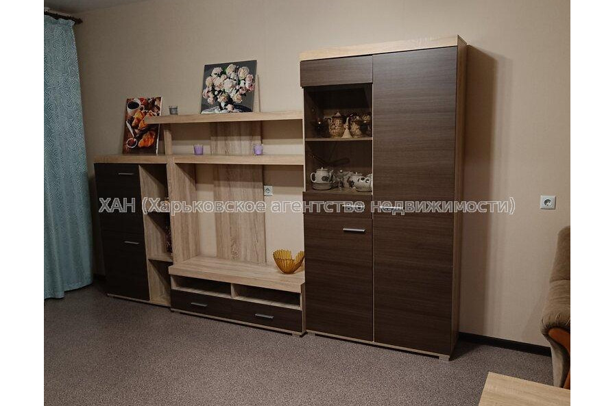 Продам квартиру, Непокоренных ул. , 2  ком., 46 м², капитальный ремонт 